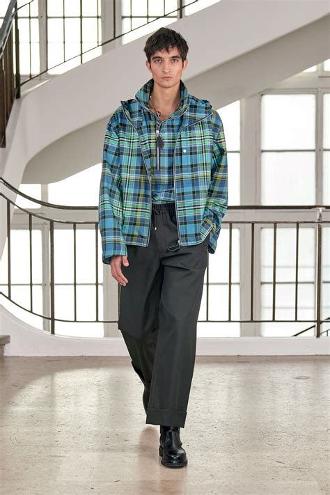 Hermès Fall 2021 Menswear Collection 